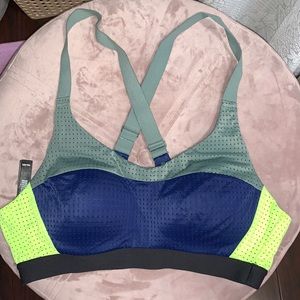 VS sport bra color block
